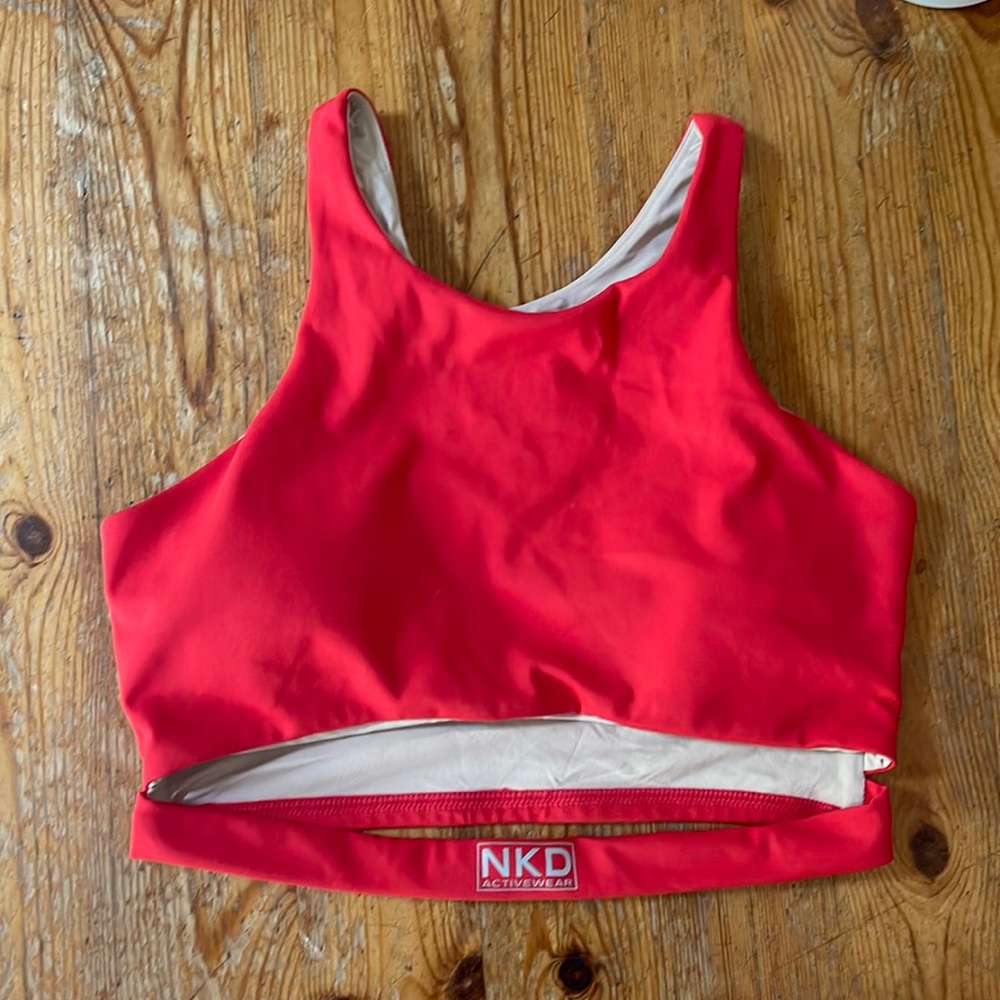 Move Nkd Top